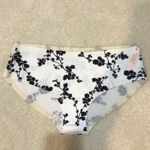 Victoria’s Secret Hiphugger Panty